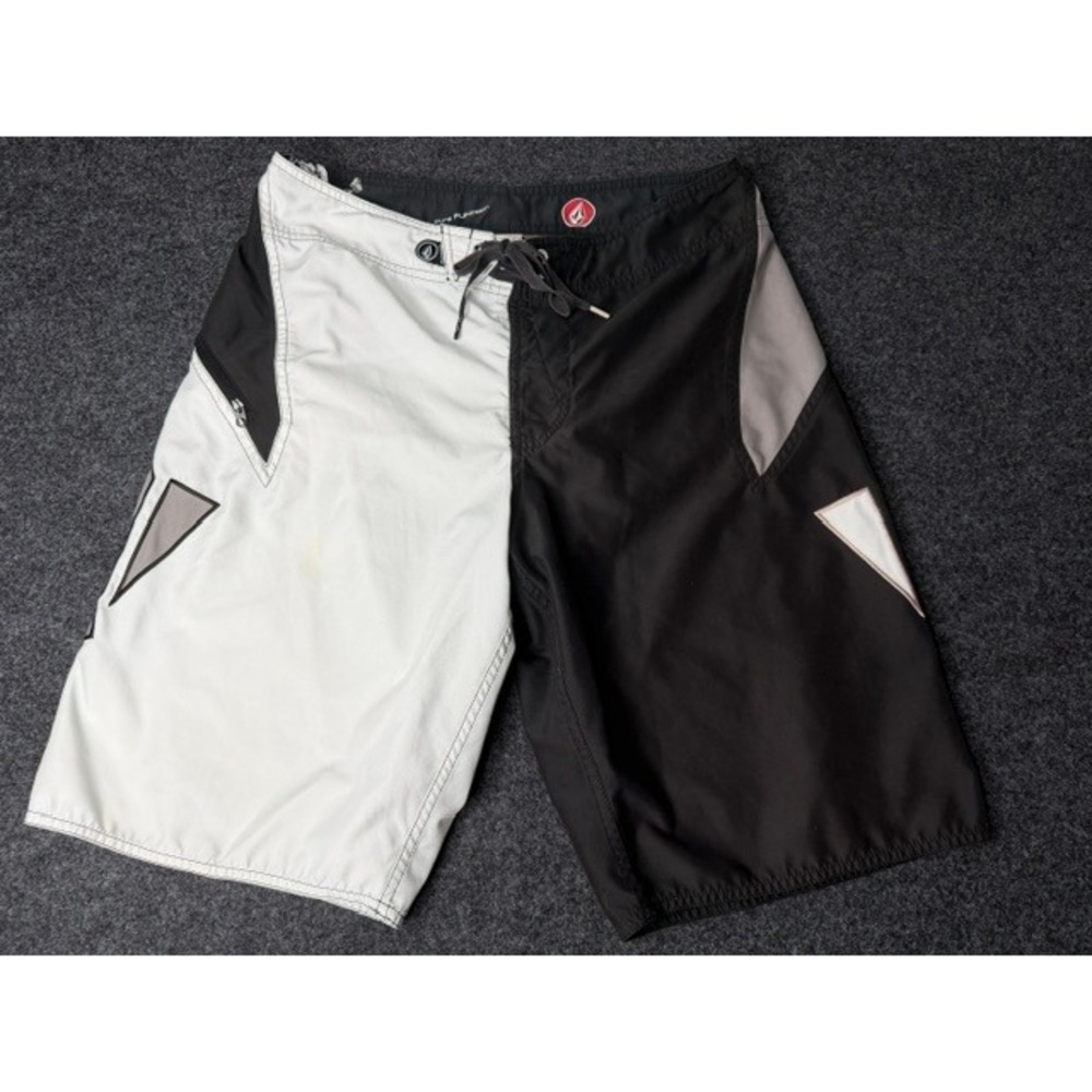 y2k Volcom Board Shorts Mens 33 Black White Colorblock Cinch Fly Swim Trunks